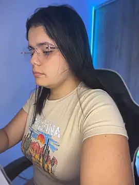 2Angela_'s Webcam Show