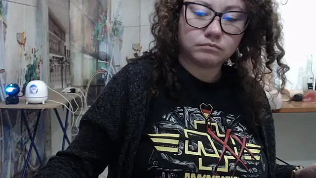 curly_greeneyed 即時 XXX 聊天