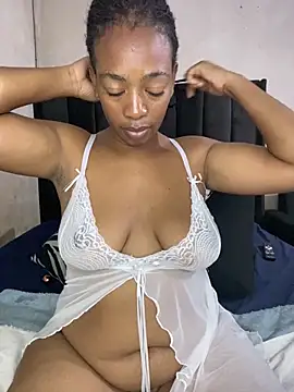 Candice950 即時 XXX 聊天