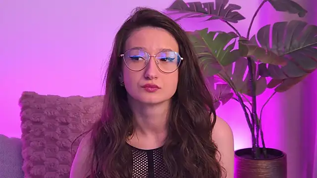 TheaMalekooのライブXXXチャット