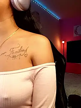 SallyWhiteeのライブXXXチャット