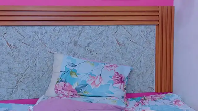 matureahomegirl Adlı Modelin Canlı XXX Sohbeti