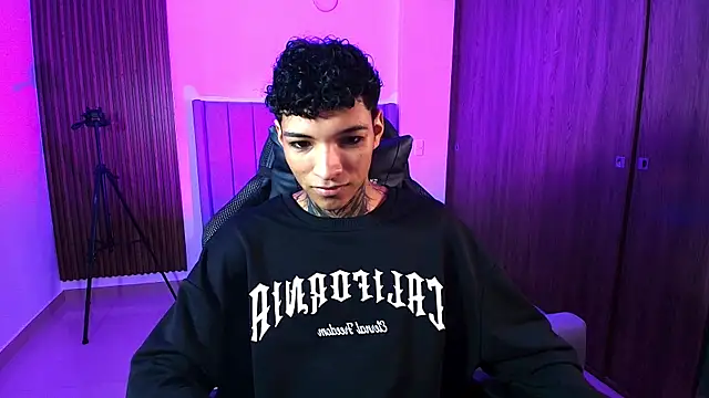 im_Usuga's Webcam Show