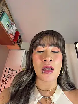 AsianMilfSheryl Adlı Modelin Canlı XXX Sohbeti