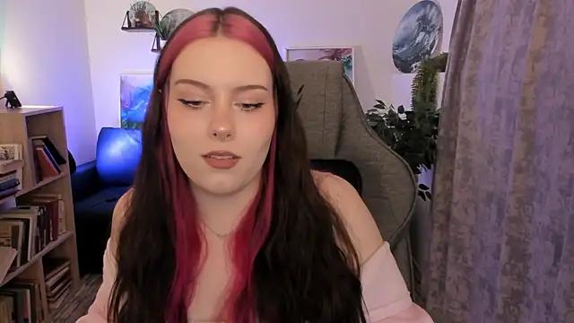 CoraMiel: онлайн-секс-чат