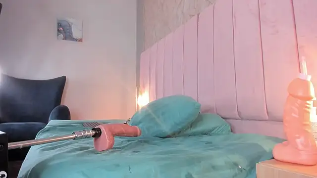 Hillary_Collins1 现场XXX聊天