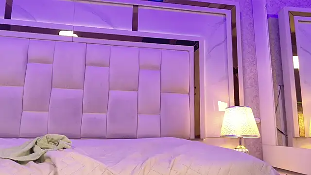 Chat +18 de samanthaa_sm ao vivo