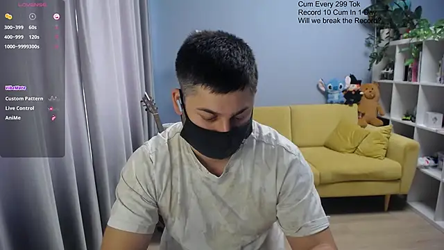 Tomguys Pertunjukan Webcam