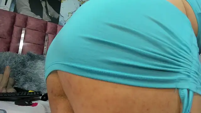 Kazsandraa Adlı Modelin Canlı XXX Sohbeti