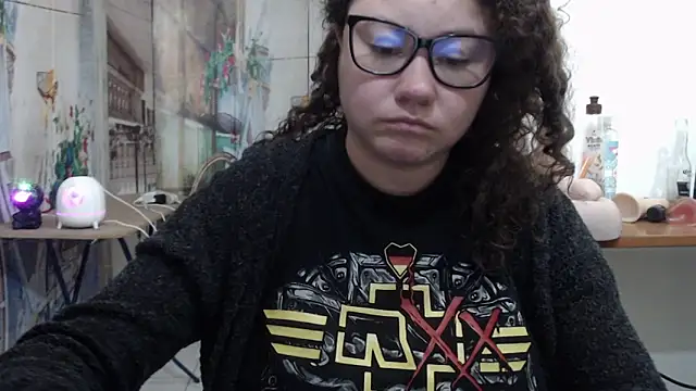 Živý XXX chat curly_greeneyed