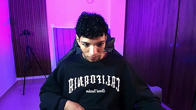 im_Usuga Chat XXX in diretta