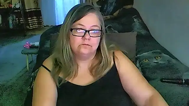 sex2 Adlı Modelin Canlı XXX Sohbeti