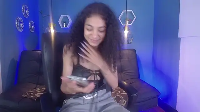 Aurora_ath Chat XXX in diretta