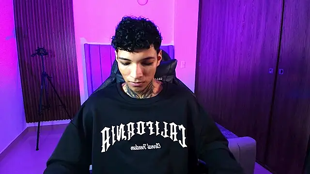 عرض كام im_Usuga