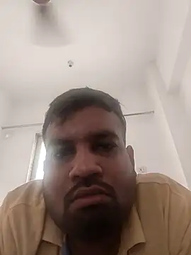 vinay_smalldickn Webbikameraesitys