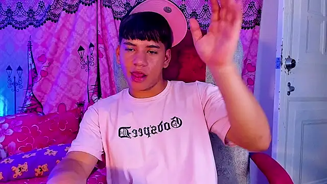 Онлайн чат XXX Aless_bigg