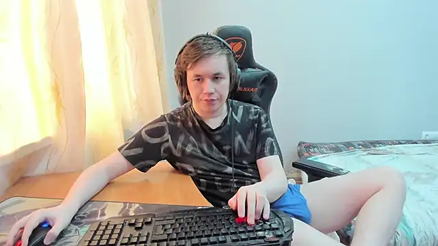 iliaskrislove 即時 XXX 聊天