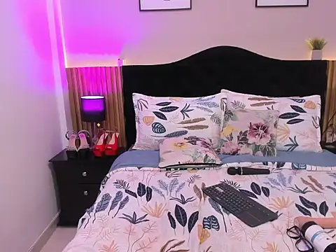 Pauline_Fox – Live XXX-chat