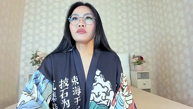 NatsumiHun's Live XXX Chat