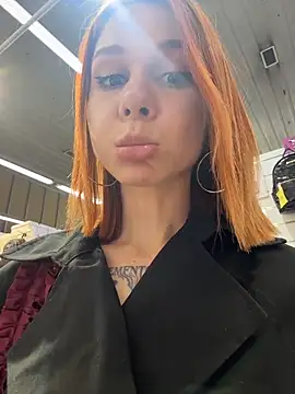 RosieSecret's Live XXX Chat