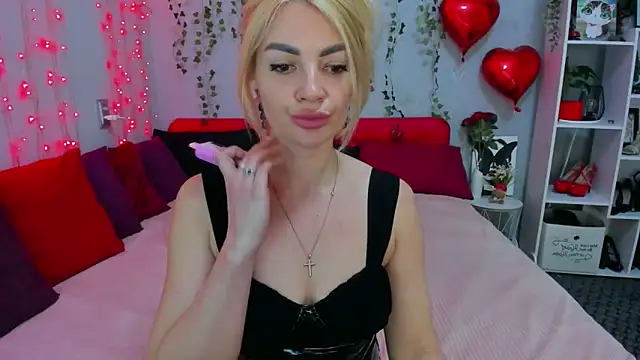 LunaBellucci Live XXX-Chat