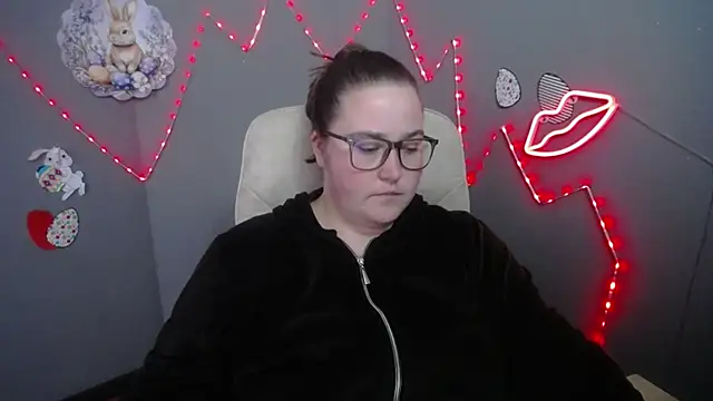 Онлайн чат XXX XX_Daniella_XX