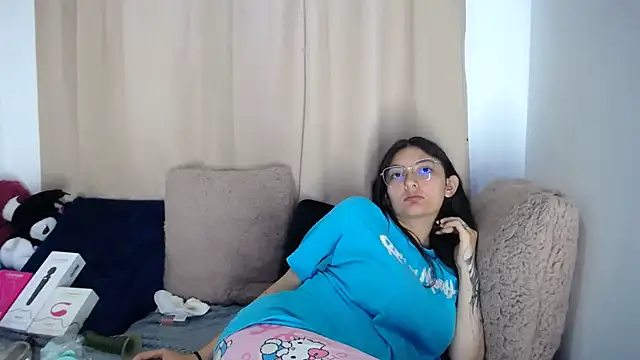 lessliee22_'s Live XXX Chat