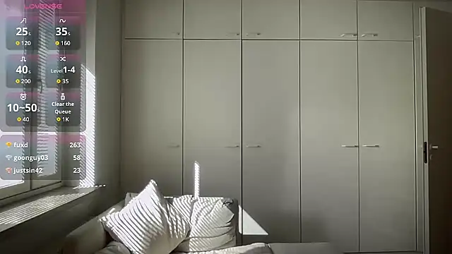 Chat XXX en directo de MilkyHoneyLullabies