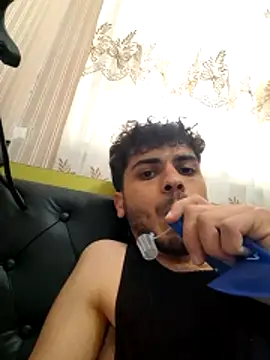 Handsomeboy3344 现场XXX聊天