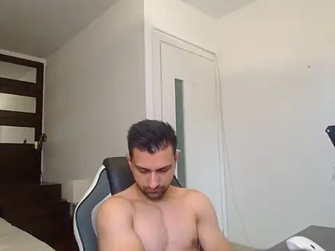 BryceReign élő XXX-chatje