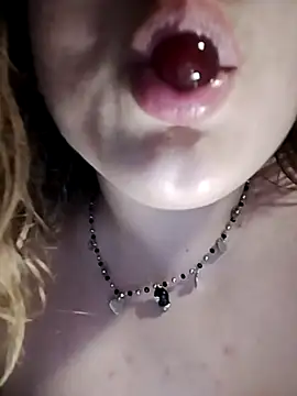 SWEETLUNA077 Live XXX-Chat