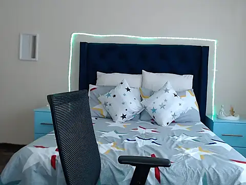 QUEENMANDYY's Live XXX Chat