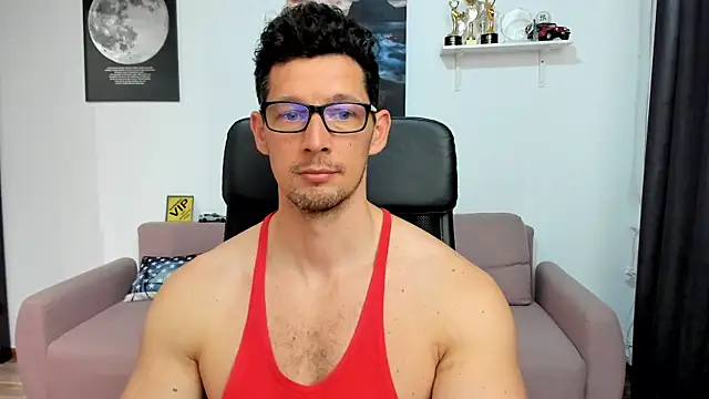 BrutusK08 élő XXX-chatje