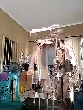 Prettylicou: онлайн-секс-чат