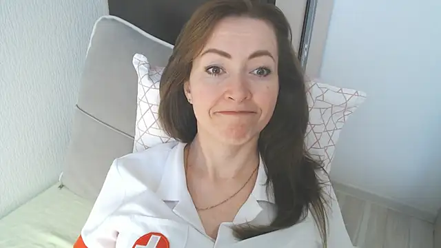 NicoleEunice87 Adlı Modelin Canlı XXX Sohbeti