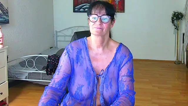 Sylly élő XXX-chatje