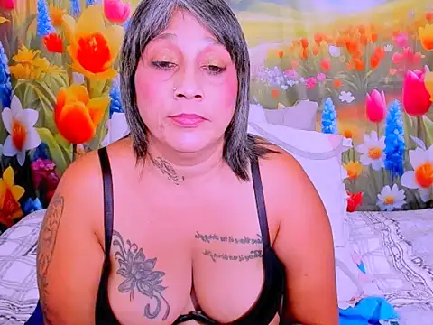 indianroxy: онлайн-секс-чат