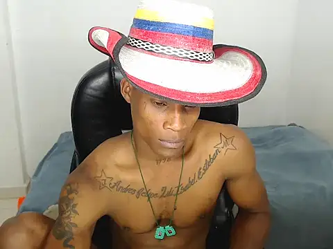 Вебкам-шоу thomas_love11