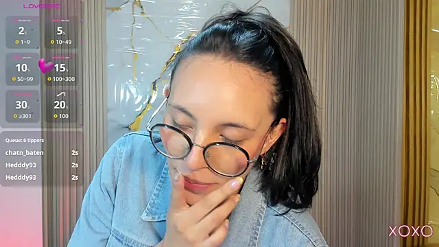 Athenaa_tay: απευθείας συνομιλία ΧΧΧ