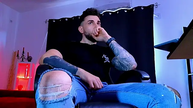 MightyAaron66 Webcam show