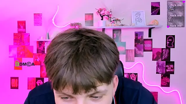 Chat XXX en directo de travis_wolf_