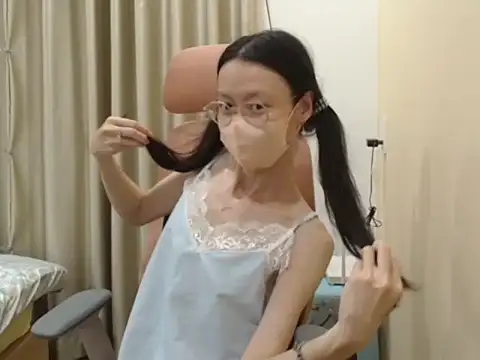 Lil-Cherries 라이브 XXX 채팅