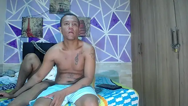 Show modela sharonx_morex na web-kameri