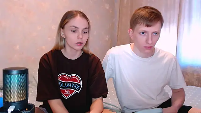 juliaanddima 即時 XXX 聊天