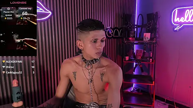 Maximoking26's Live XXX Chat