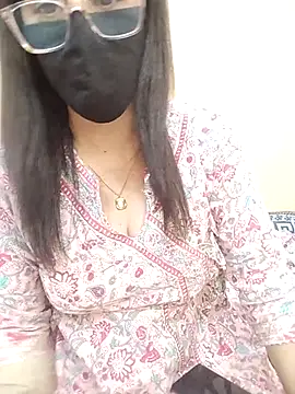 Rising_Queen Chat XXX live