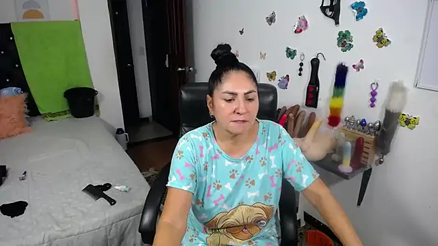 mature_bigboobs10n Live XXX chat