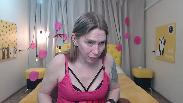 Chatroom XXX en direct de TessaDaybreak