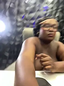 may_storm Show in webcam