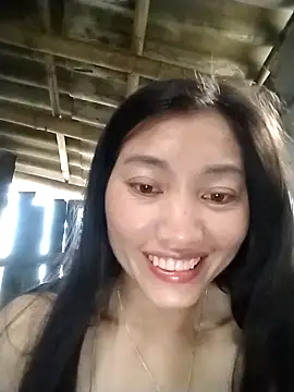 Lovephay8x Adlı Modelin Canlı XXX Sohbeti